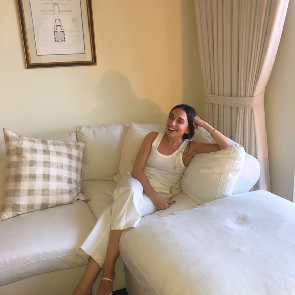 Meet your Posher, Nikki - Picture 1 of 1